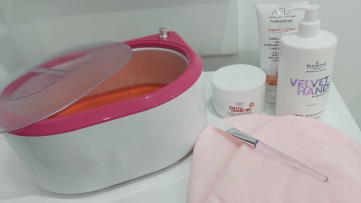 Zabiegi Parafinowe Skawina Studio Urody ST - manicure hybrydowy